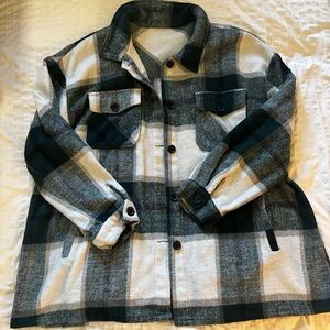 Women’s Plus Plaid Shacket Jacket - Green & Cream